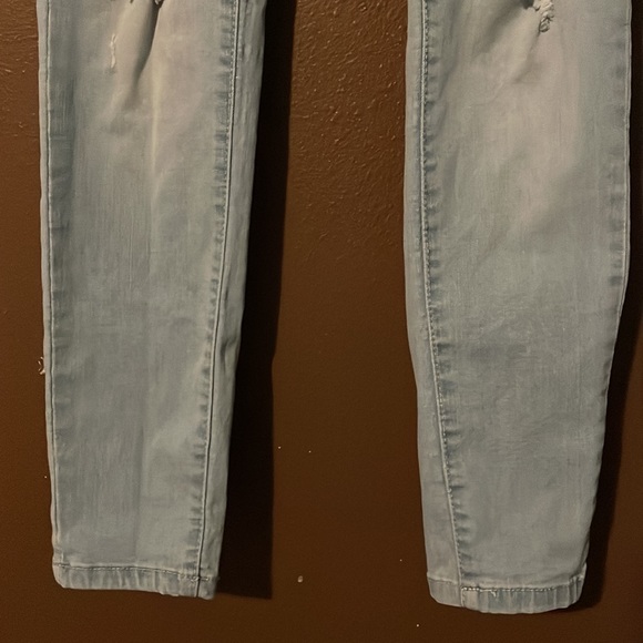 Booty Distressed tight skinny jeans size 5 or Small/Medium - Picture 5 of 13